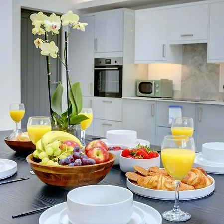 Lejlighed The Cedars Luxury Fantastic Location 15 Minutes From Gatwick 13 Minutes To London Bridge South Norwood