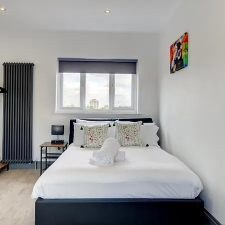 The Cedars Luxury Fantastic Location 15 Minutes From Gatwick 13 Minutes To London Bridge South Norwood