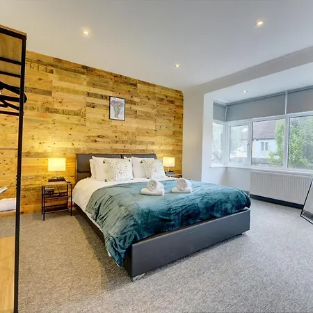 The Cedars Luxury Fantastic Location 15 Minutes From Gatwick 13 Minutes To London Bridge Lejlighed