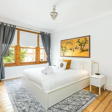 Beautiful 3bd Forest Hill South * Londen
