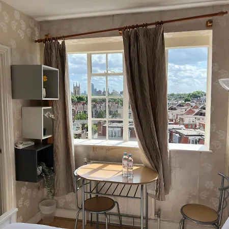 Apartment Super Located In South Ken At Chelsea Cloister London