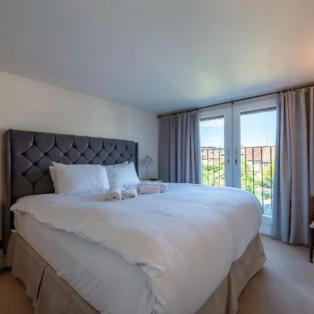 Pass The Keys Beautiful 3 Bedroom Family *