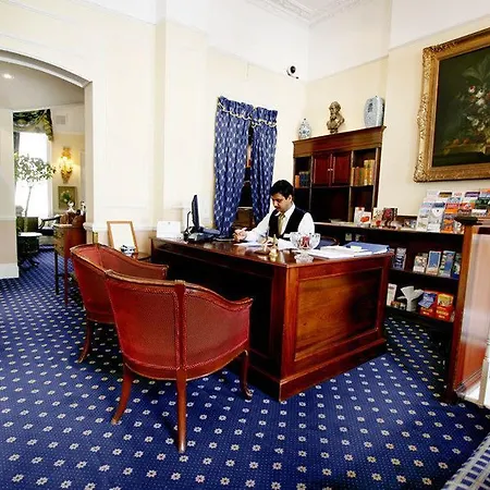Grange Blooms Hotel 4*