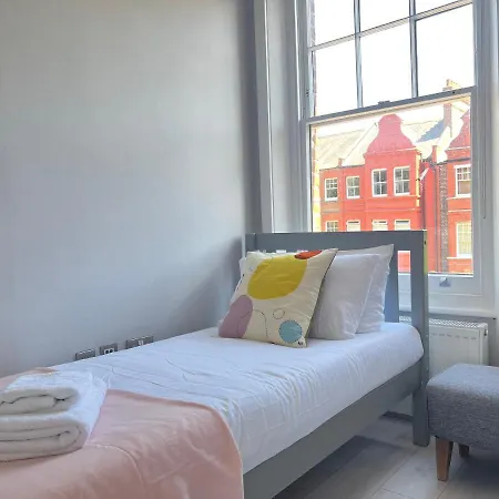 2 Bedroom In South Hampstead