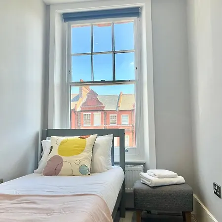 2 Bedroom In South Hampstead * London