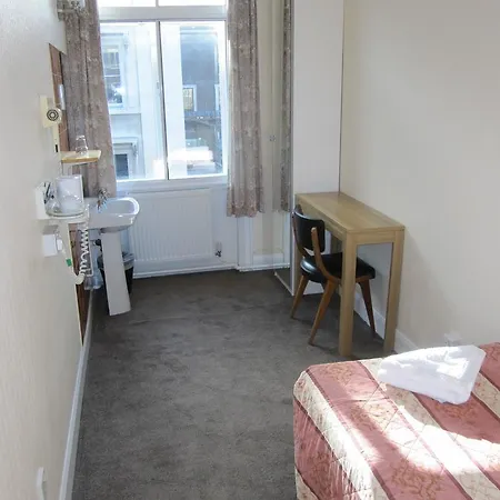 Ruskin Hotel 2*