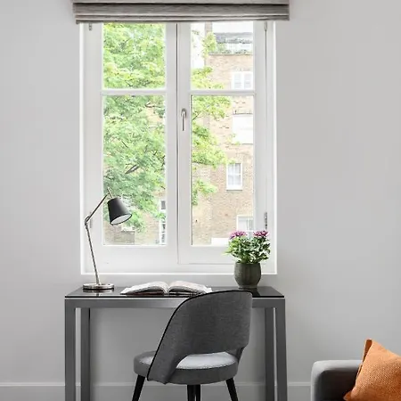 Aparthotel Templeton Place By Supercity Londra