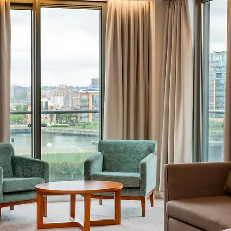 Crowne Plaza - Docklands By Ihg 4* לונדון