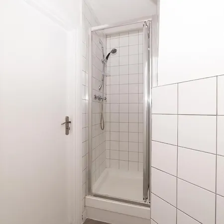Diana Bed & Breakfast London