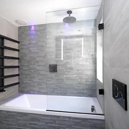 Homestay Modern Bedroom In !!