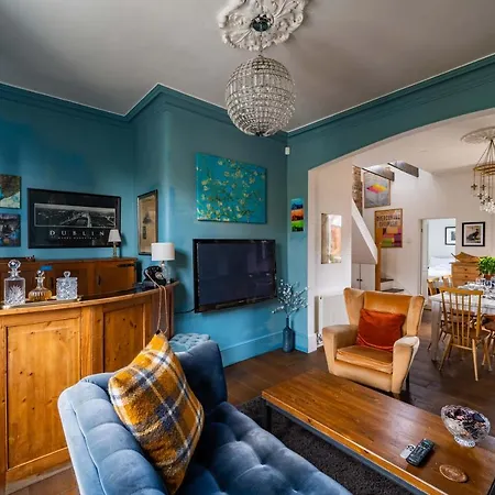 Charming With Roof Terrace In East By Underthedoormat *