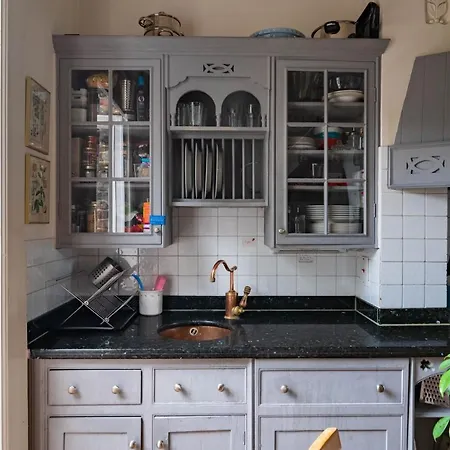 בית נופש Charming With Roof Terrace In East By Underthedoormat