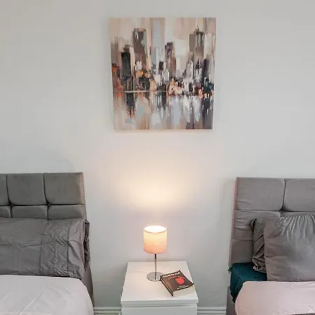 Сasa de vacaciones Cheerful 4 Bedrooms 8 Mn To Train Station Plumstead (Greater London)