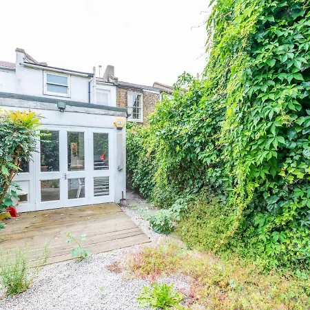 Casa vacanze Pass The Keys Trendy Hackney House