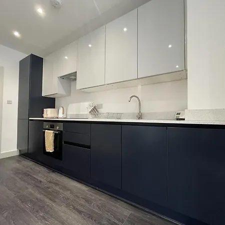 Apartment Star Finchley Road 3-bed Retreat *