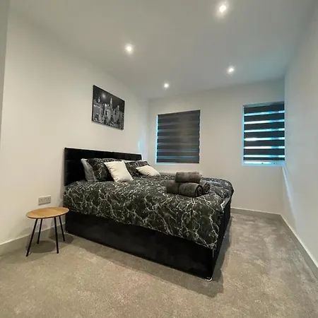 Apartment Star Finchley Road 3-bed Retreat London