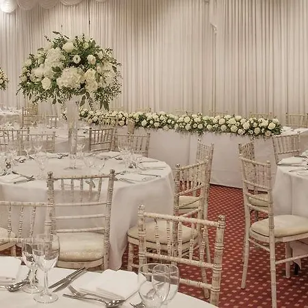 Hotel De Vere Devonport House 4*