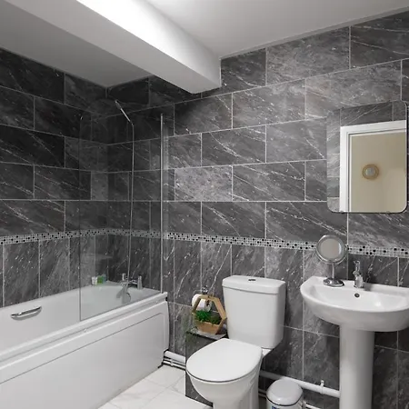 Homely - North London Wembley Apartment Harrow on the Hill