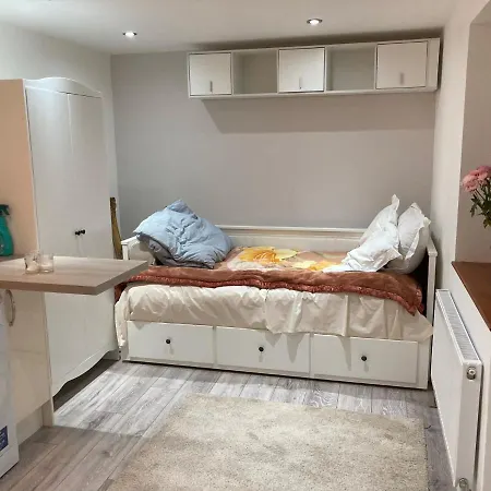 Apartment Retreat London