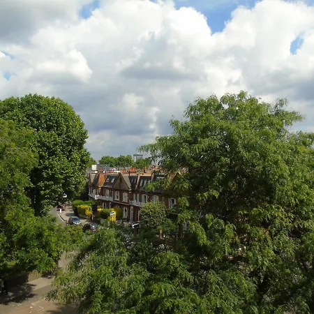 Modern 2-bedroom Flat Near Chelsea *