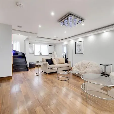 Stanhope Terrace