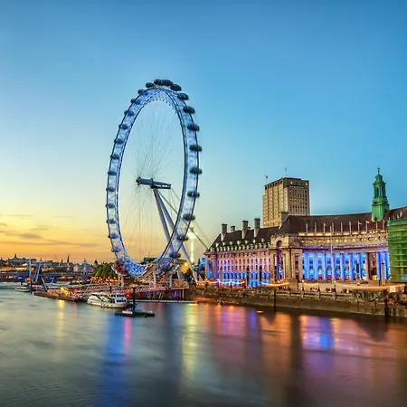 Chic And At Chapter South Bank In Lejlighed London