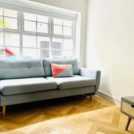 Stylish 1 Bedroom Designer
