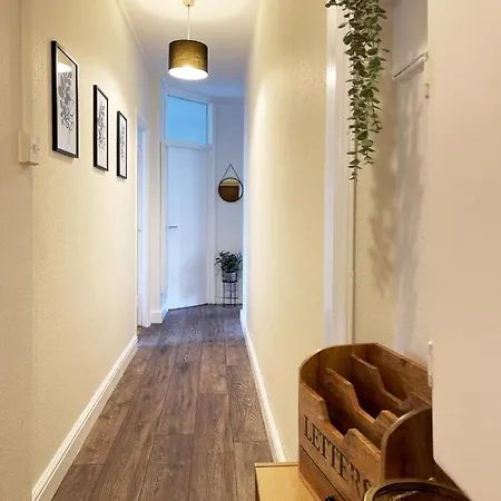 Apartment Lisa's Place Near Kings Cross - 2 Double Beds, 1 Sofa Bed, Great Location, Ideal For Families London