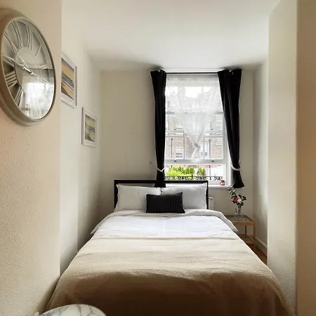 Lisa's Place Near Kings Cross - 2 Double Beds, 1 Sofa Bed, Great Location, Ideal For Families Apartment