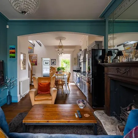 Charming With Roof Terrace In East By Underthedoormat *