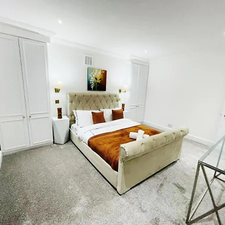 The Belgravia Boutique *