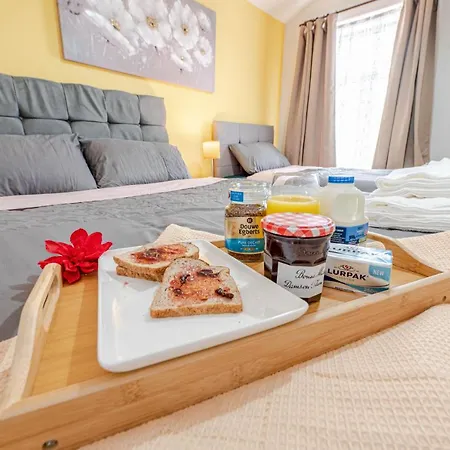 Cheerful 4 Bedrooms 8 Mn To Train Station Plumstead (Greater London)