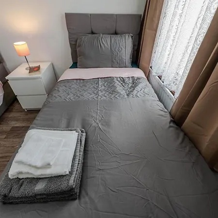 Сasa de vacaciones Cheerful 4 Bedrooms 8 Mn To Train Station Plumstead (Greater London)