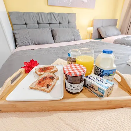 Cheerful 4 Bedrooms 8 Mn To Train Station