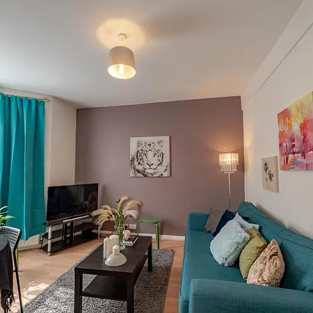 Сasa de vacaciones Cheerful 4 Bedrooms 8 Mn To Train Station Plumstead (Greater London)