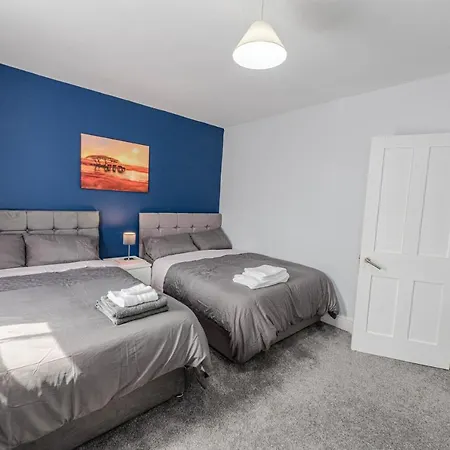 Сasa de vacaciones Cheerful 4 Bedrooms 8 Mn To Train Station *