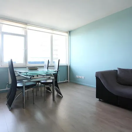 Apartment Lovely Two Bedroom In Old Street