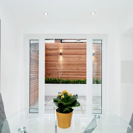 Luxury Escapes @ Victoria Apartment *