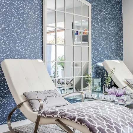 Silverings A Beautifully Designed Luxurious Townhouse Villa Harold Wood