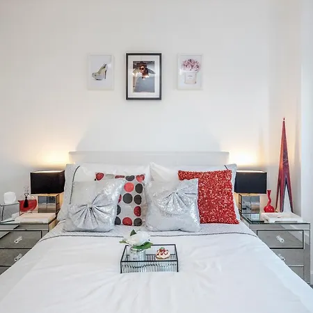 Silverings A Beautifully Designed Luxurious Townhouse Harold Wood