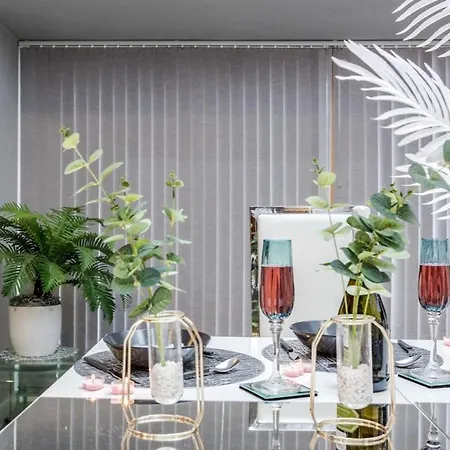 Silverings A Beautifully Designed Luxurious Townhouse Harold Wood