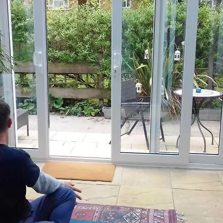 1 Dbl Bed Ground Floor Modern Oriental Flat Greenwich Park London