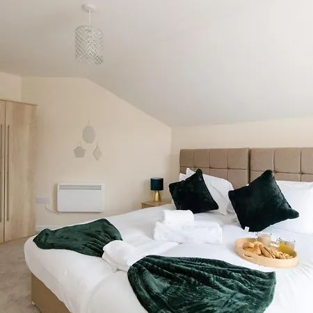 Apartment Homely - North London Wembley
