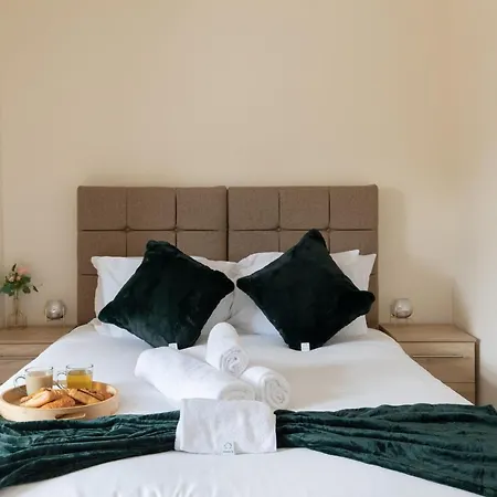 Homely - North London Wembley Apartment Harrow on the Hill