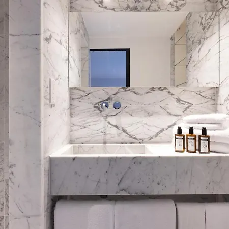 Hotell La West - Hyde Park