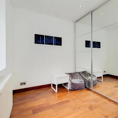 Apartment Stanhope Terrace