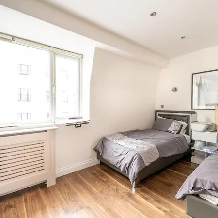 Stanhope Terrace