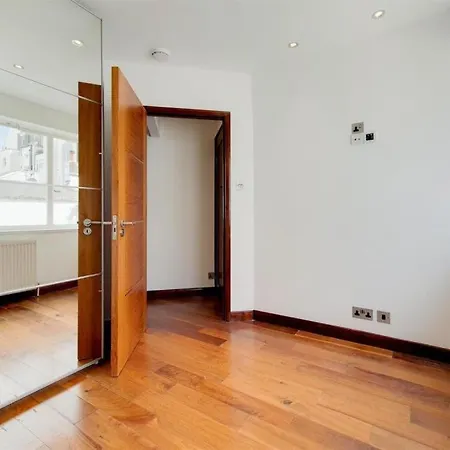 Apartment Stanhope Terrace London