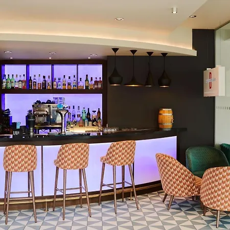 Aloft Excel Hotell 4*