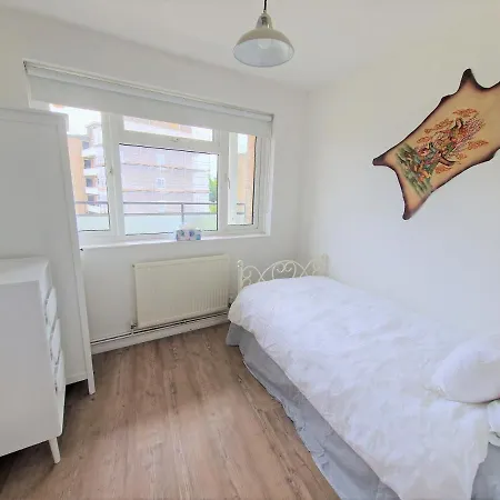Apartment Modern 2-bedroom Flat Near Chelsea *